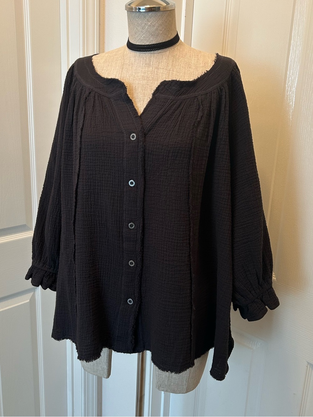 Free People 🌀NWT! Black Button-Front Gauze Blouse